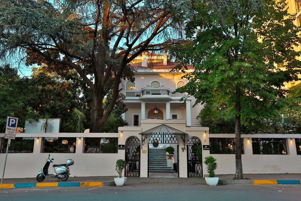 Padam Boutique Hotel Тирана Экстерьер фото